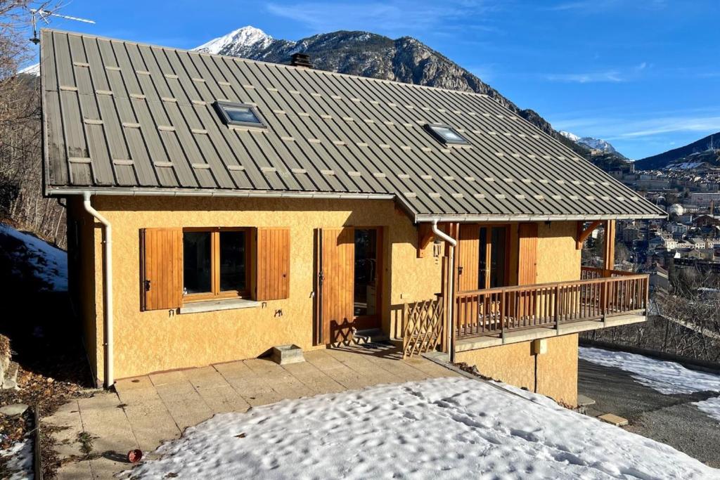 Joli triplex avec jardin et vue gite pied des pistes 15