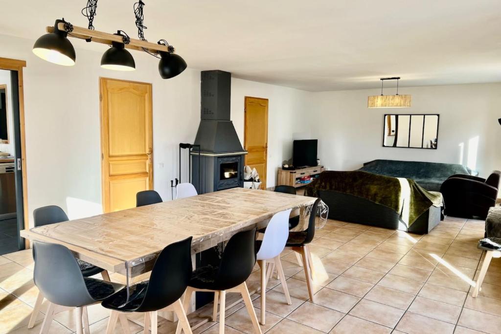 Joli triplex avec jardin et vue gite pied des pistes 7