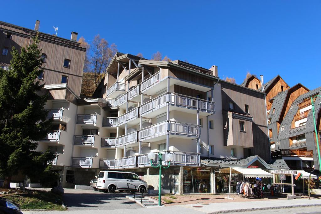 Kandahar 202 Les Deux Alpes Plein centre station 32m2 appartement pied des pistes 4