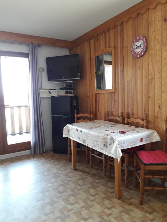 LA Source Blanche appartement pied des pistes 8
