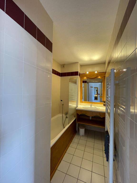 LA TANIA COURCHEVEL 73120 appartement pied des pistes 2