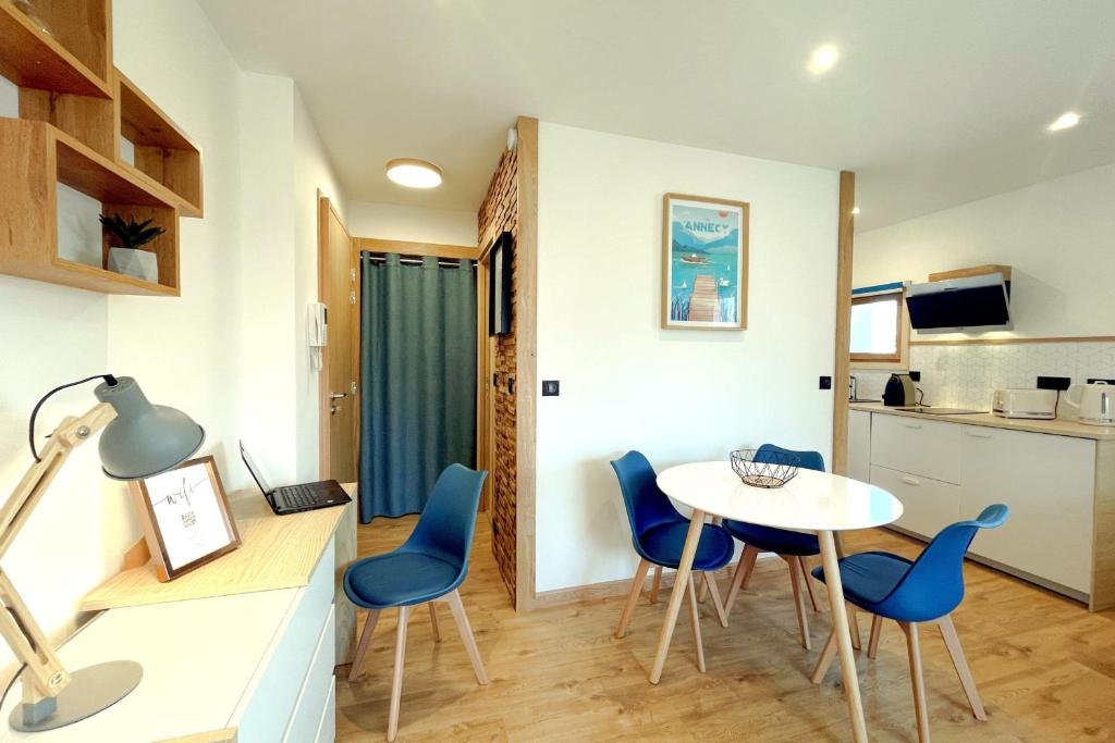 LAlbigny Lovely Studio 150 m beach appartement pied des pistes 4