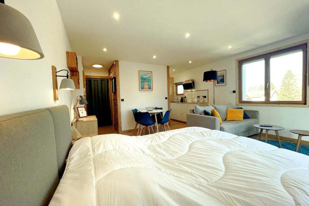 LAlbigny Lovely Studio 150 m beach appartement pied des pistes 6