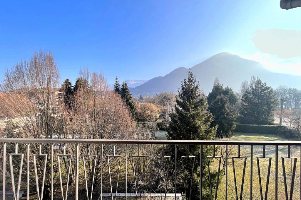 LAlbigny Lovely Studio 150 m beach appartement pied des pistes 9