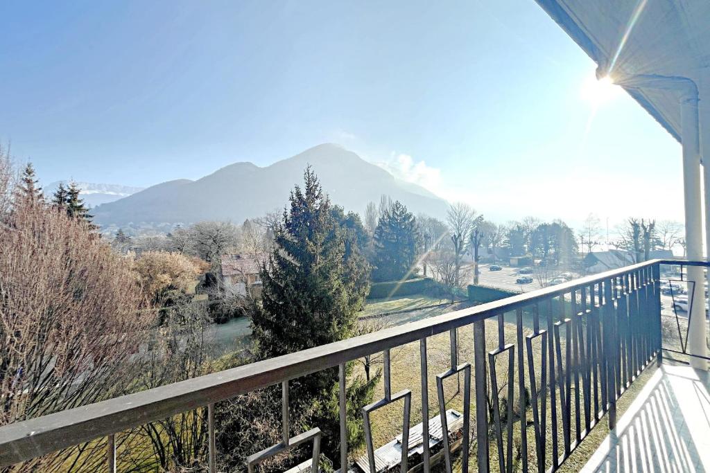 LAlbigny Lovely Studio 150 m beach appartement pied des pistes