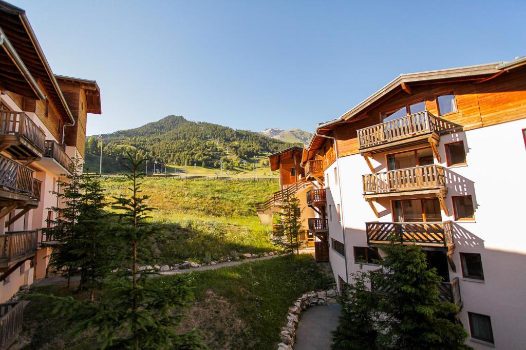 LAlpin Appartement 2ch au pied des pistes tarif lits faits et linge de toilette compris appartement pied des pistes 4