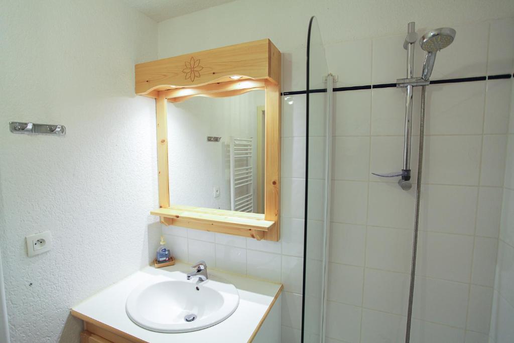 LAlpin Appartement 2ch au pied des pistes tarif lits faits et linge de toilette compris appartement pied des pistes 6