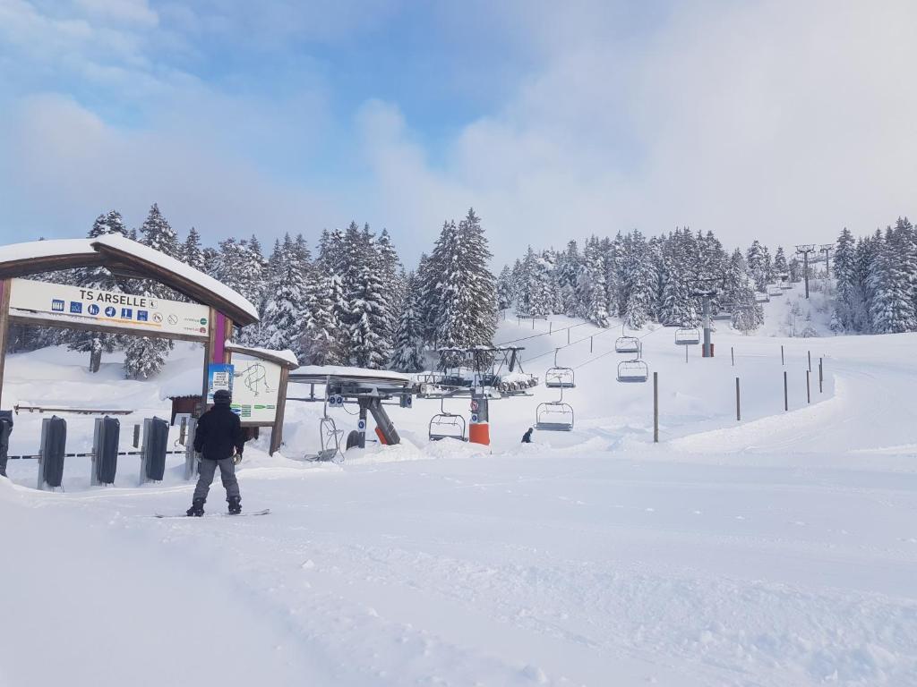 LApres ski Chamrousse 1700 appartement pied des pistes 5