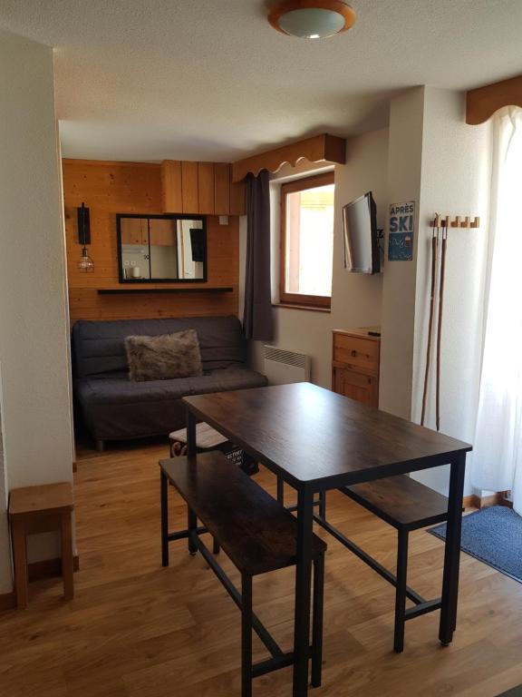 LApres ski Chamrousse 1700 appartement pied des pistes 9