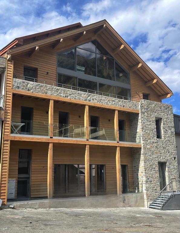 LE CHOUCAS LA MONGIE appartement pied des pistes 5