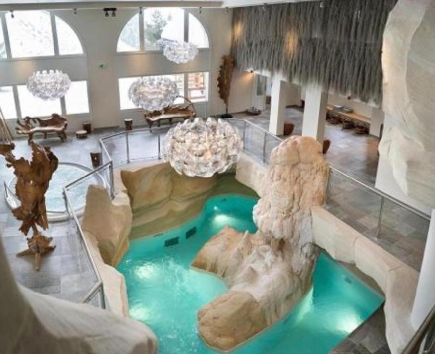 LE PLUS BEL APPARTEMENT DES ARCS 1950 SKIPISCINE appartement pied des pistes 3