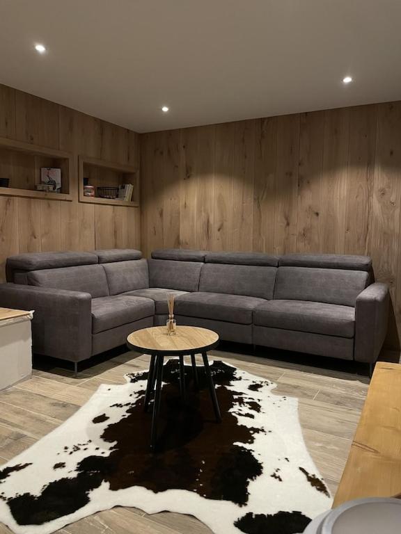 LE REFUGE LES 2 ALPES 1800 appartement pied des pistes 13