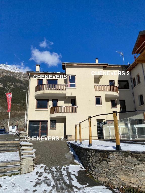 LES CHENEVERS appartement pied des pistes 10