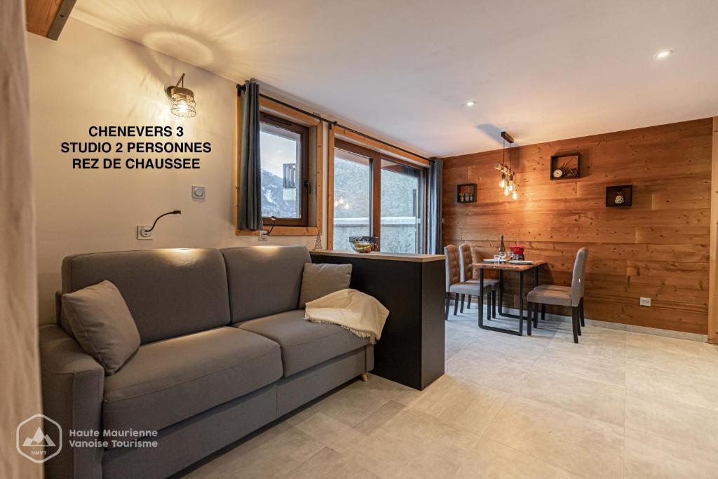 LES CHENEVERS appartement pied des pistes 7