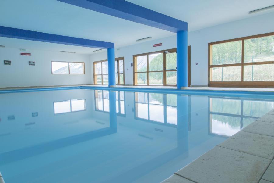 LES ORRES 1800 Appartement 4 p JACUZZI balneo prive Vue piste piscine residence appartement pied des pistes 3