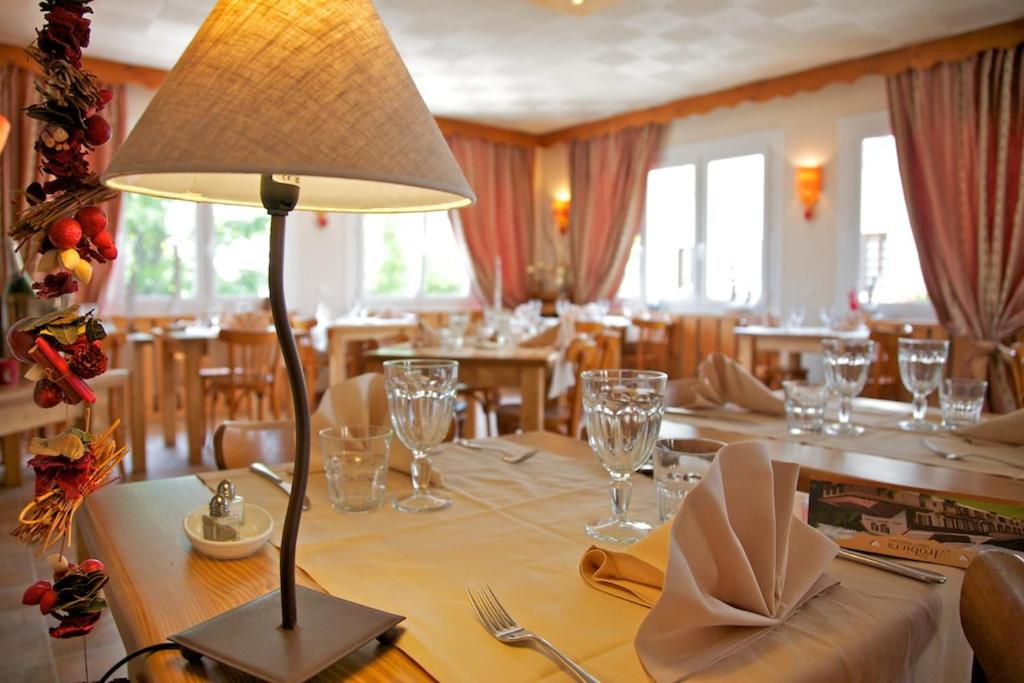 LOGIS Les Arobiers hotel pied des pistes 2