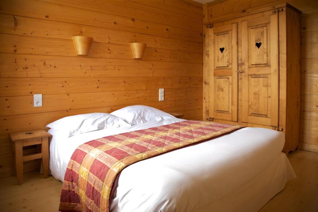 LOGIS Les Arobiers hotel pied des pistes 4