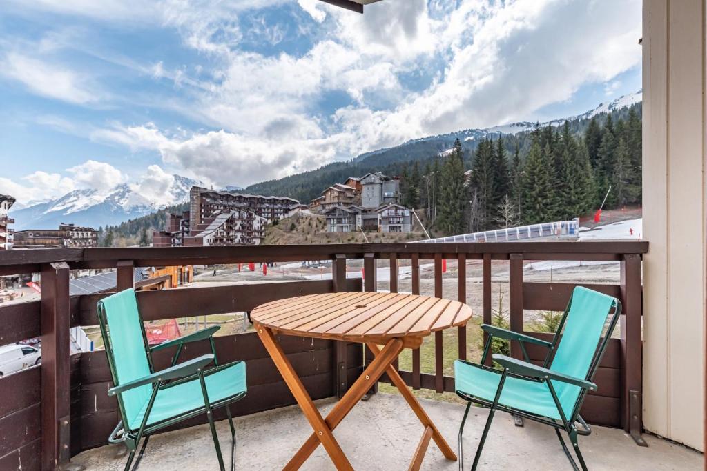 LUMINEUX Cocon avec BALCON et vue sur la Vallee appartement pied des pistes 7