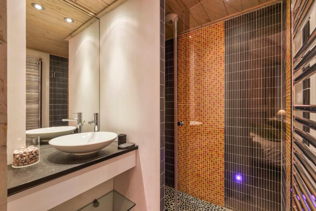 La Blaitiere Luxe Apart Center Chamonix Next to Piste Planard By Cozee Rentals appartement pied des pistes 7
