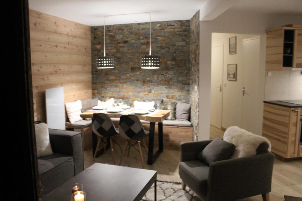 La Chamoisiere Montgenevre appartement pied des pistes
