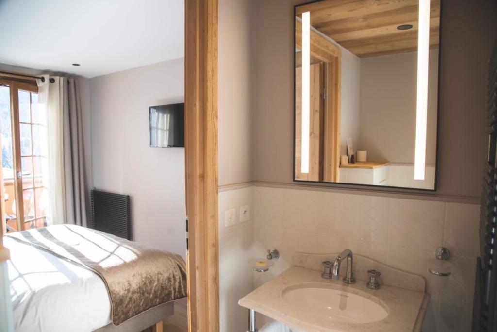 La Ferme hotel pied des pistes 9
