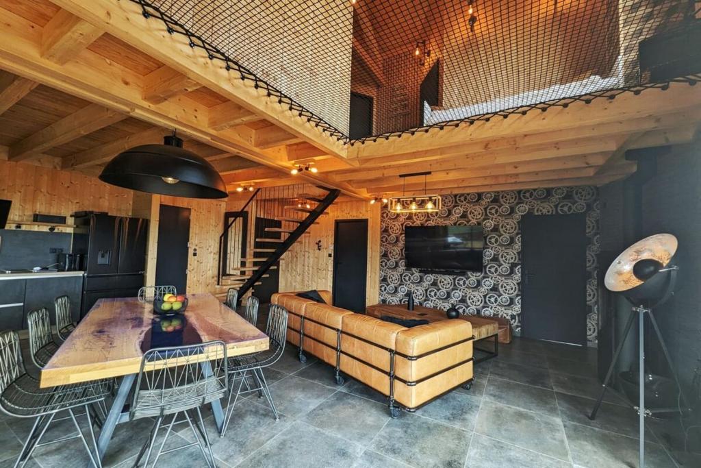 La Fleche 2 Chalet Standing Jacuzzi Privatif gite pied des pistes 18