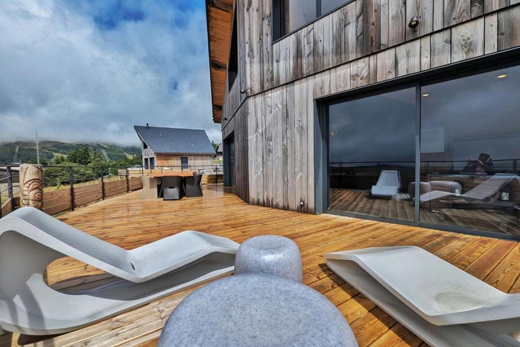 La Fleche 2 Chalet Standing Jacuzzi Privatif gite pied des pistes 4