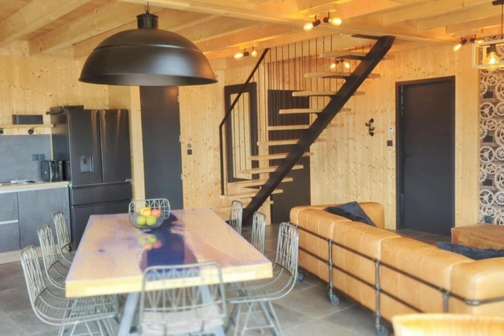 La Fleche 2 Chalet Standing Jacuzzi Privatif gite pied des pistes 7