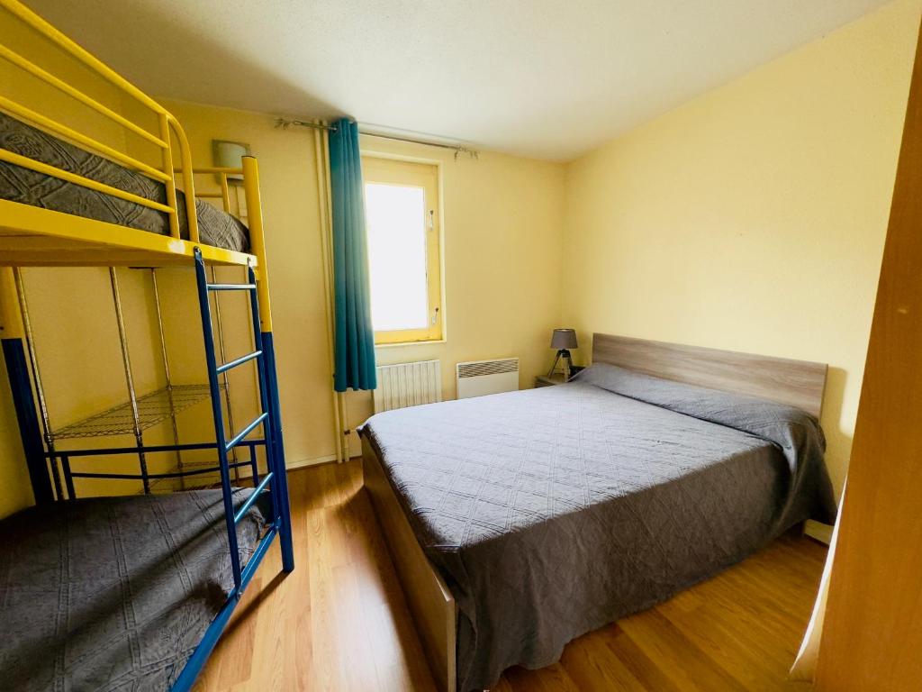 La Mongie Apt 2 ch 8 pers Place parking couvert Menage en suppl appartement pied des pistes 5