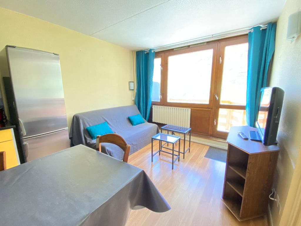 La Mongie Apt 2 ch 8 pers Place parking couvert Menage en suppl appartement pied des pistes 8