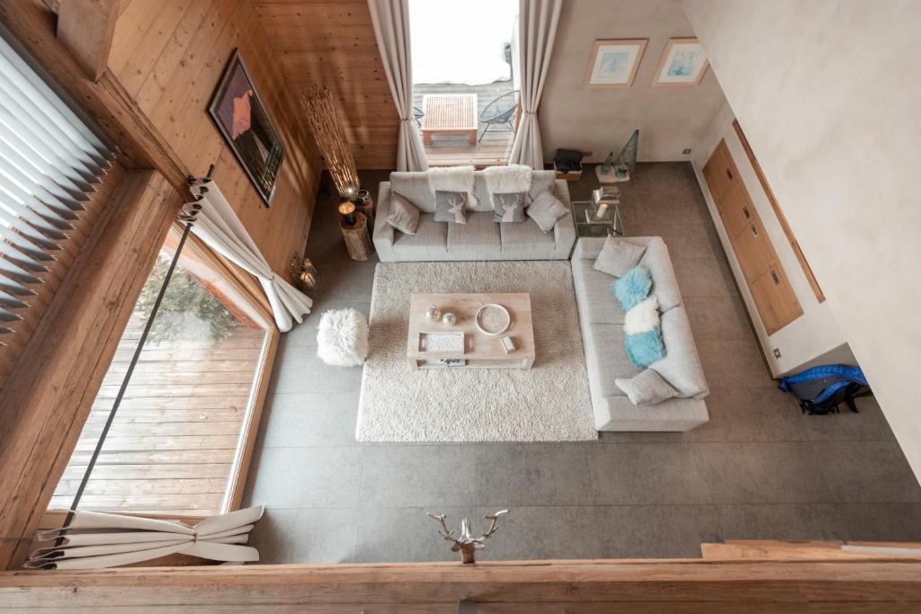 Large luxury chalet Megeve chalet pied des pistes 2