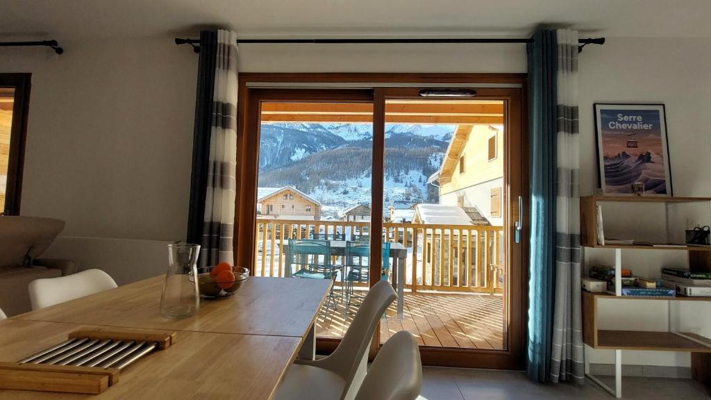 Large new T2 with terrace le dahu perche appartement pied des pistes 1