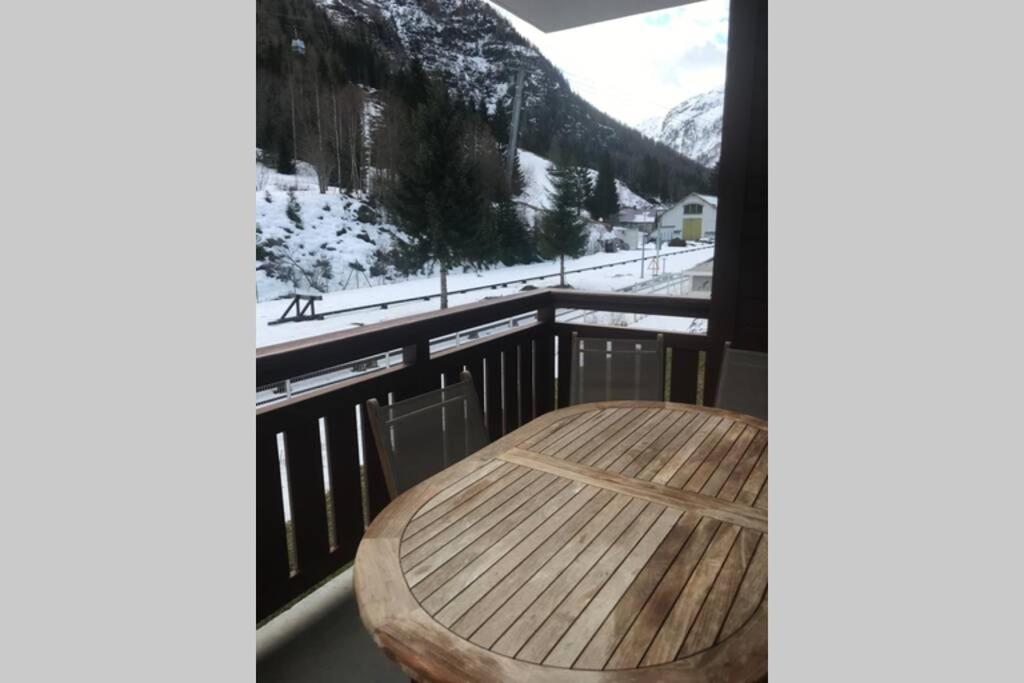 Large premium alpine apartment for 4 to 8 people appartement pied des pistes 10