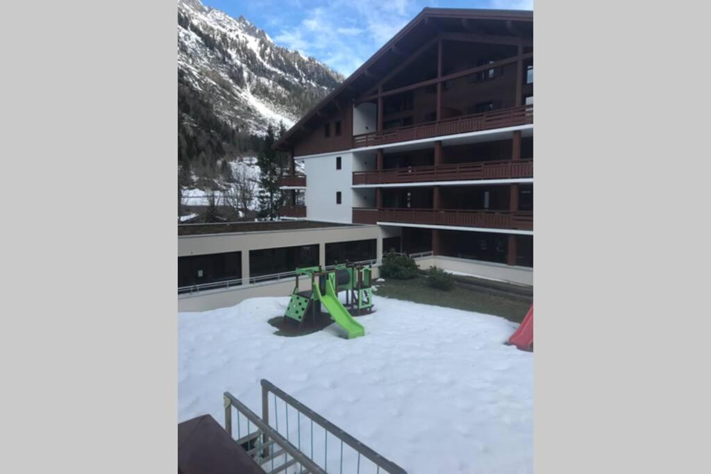 Large premium alpine apartment for 4 to 8 people appartement pied des pistes 19