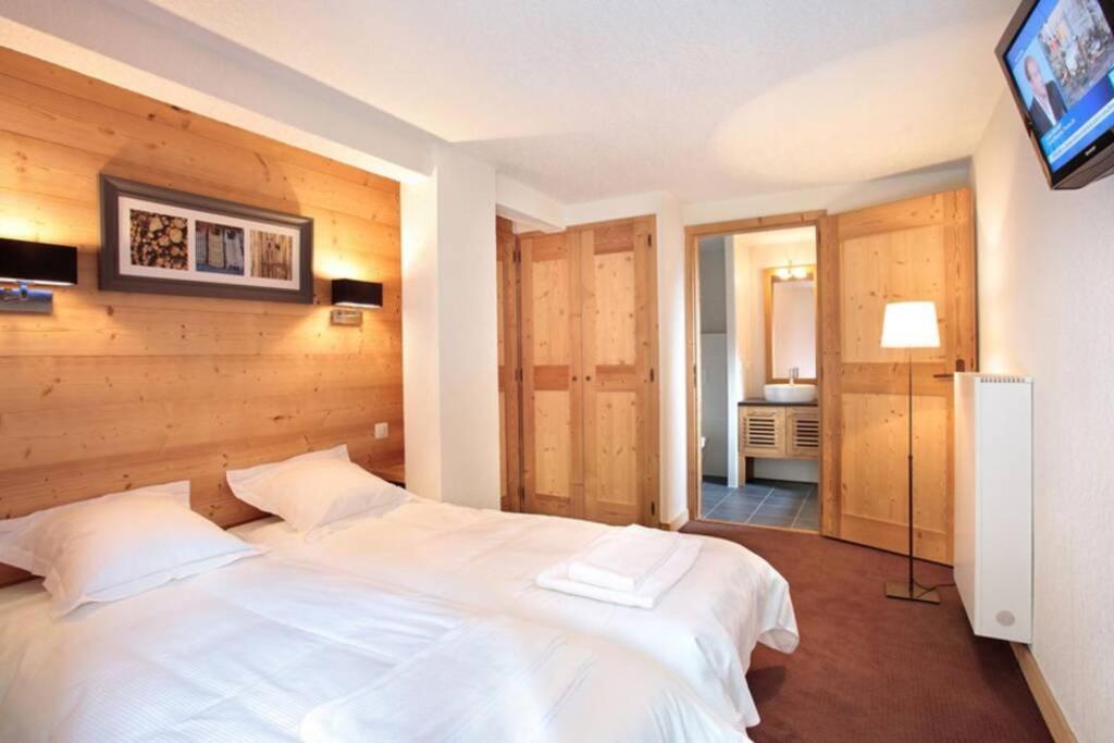Large premium alpine apartment for 4 to 8 people appartement pied des pistes 8