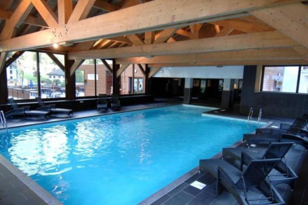 Large premium alpine apartment for 4 to 8 people appartement pied des pistes