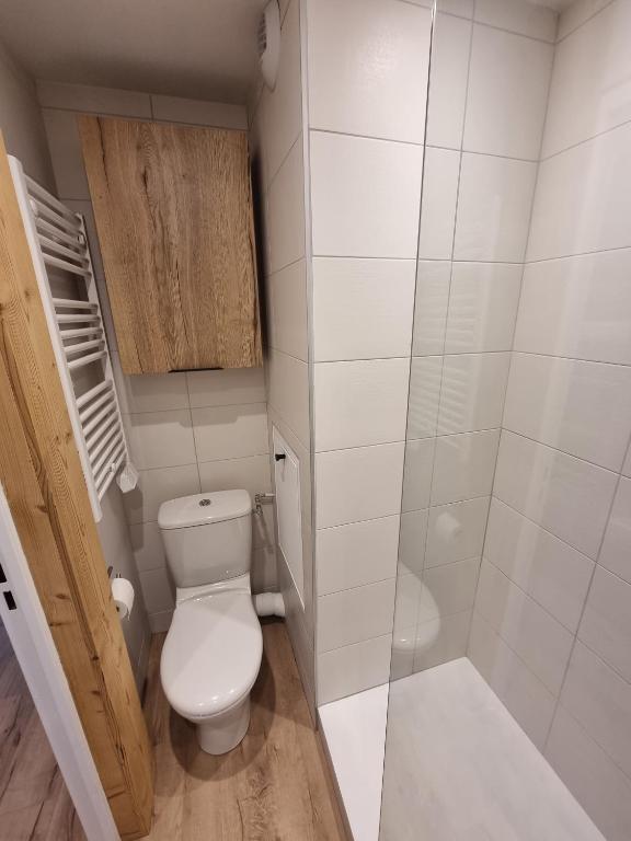 Le 1888 Val dIsere appartement pied des pistes 19