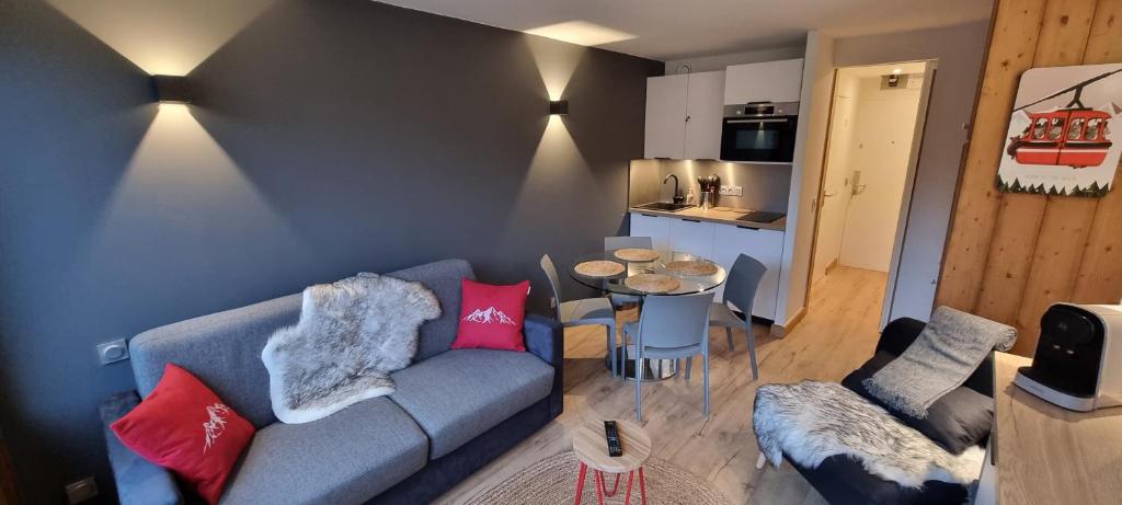Le 1888 Val dIsere appartement pied des pistes 3