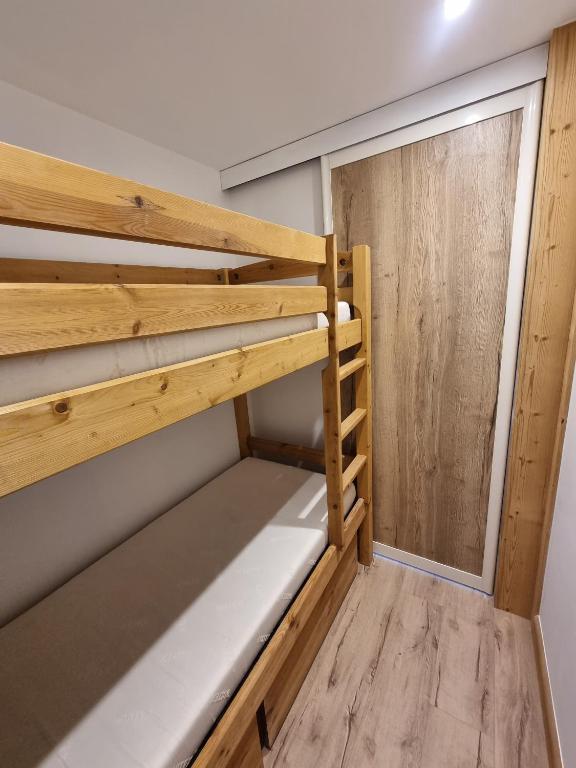 Le 1888 Val dIsere appartement pied des pistes 5
