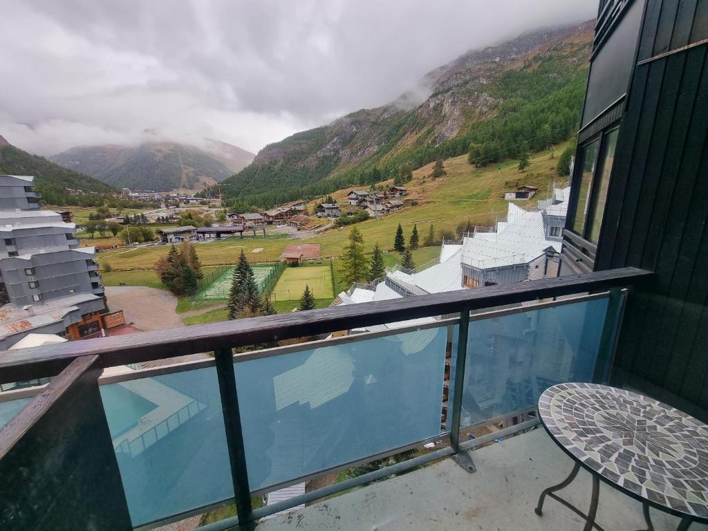 Le 1888 Val dIsere appartement pied des pistes 7