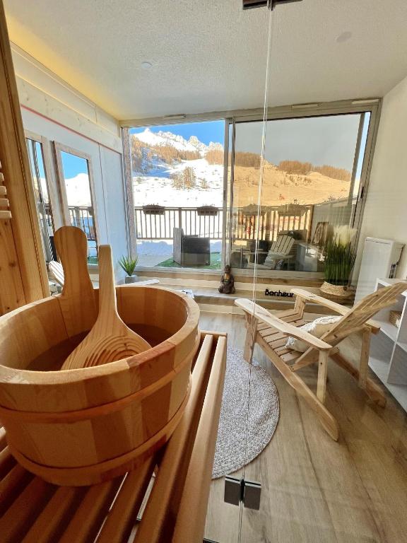 Le Balcon des Ecrins hotel pied des pistes 1