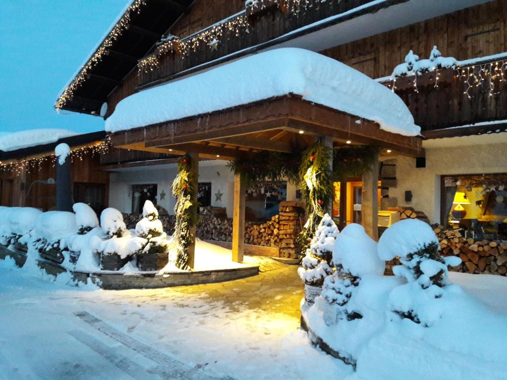 Le Caprice Des Neiges hotel pied des pistes 14