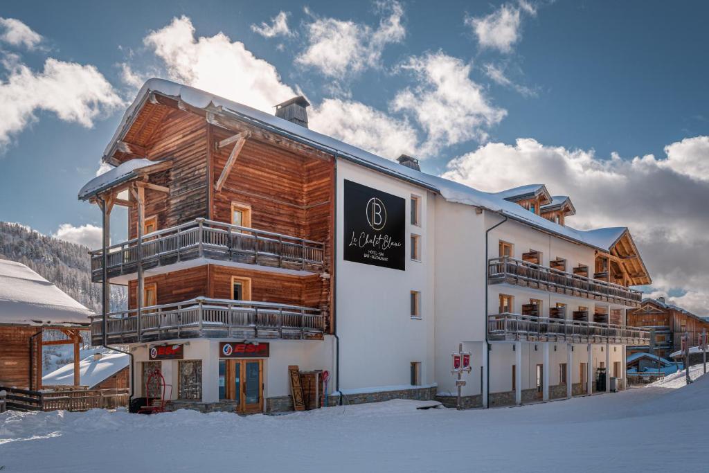 Le Chalet Blanc Hotel Spa hotel pied des pistes 16