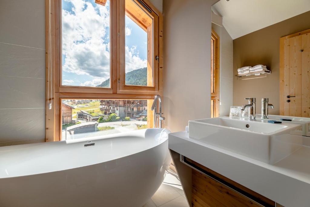 Le Chalet Blanc Hotel Spa hotel pied des pistes 2