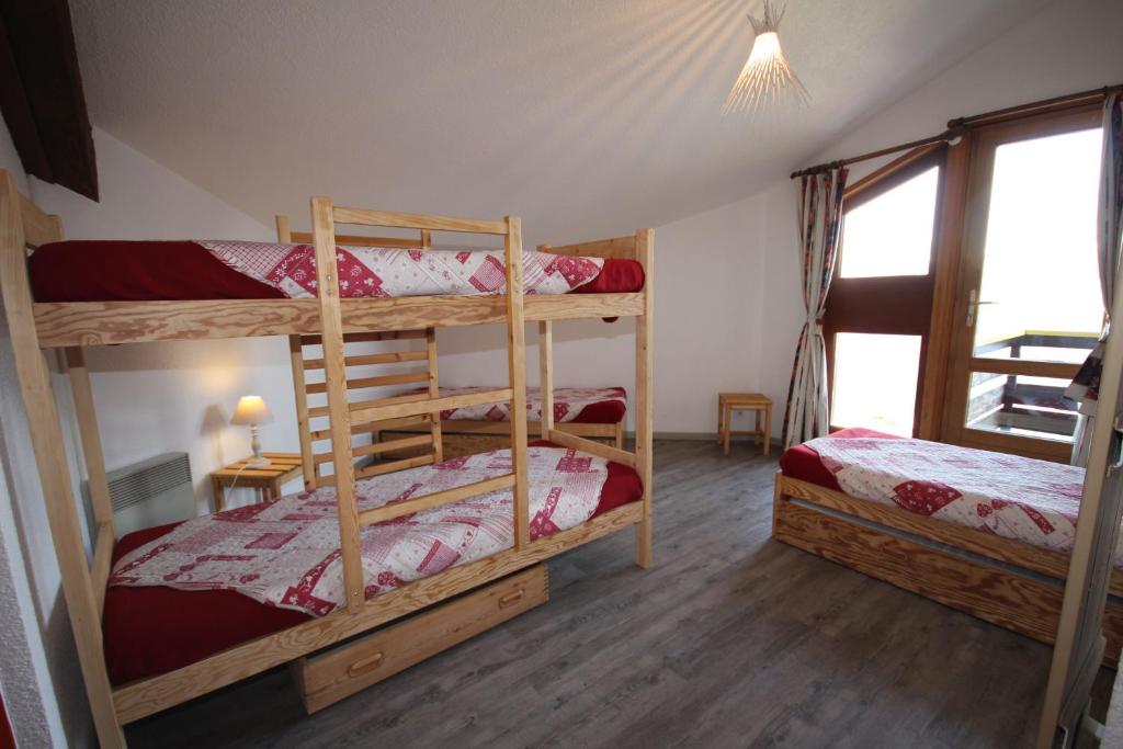 Le Chalet de Bisanne hotel pied des pistes 1