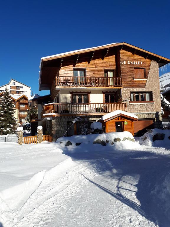 Le Chalet hotel pied des pistes 1