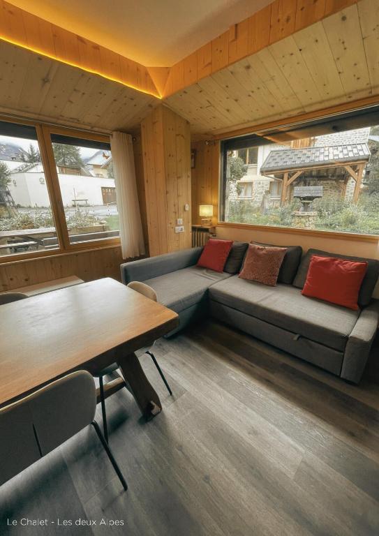 Le Chalet hotel pied des pistes 17