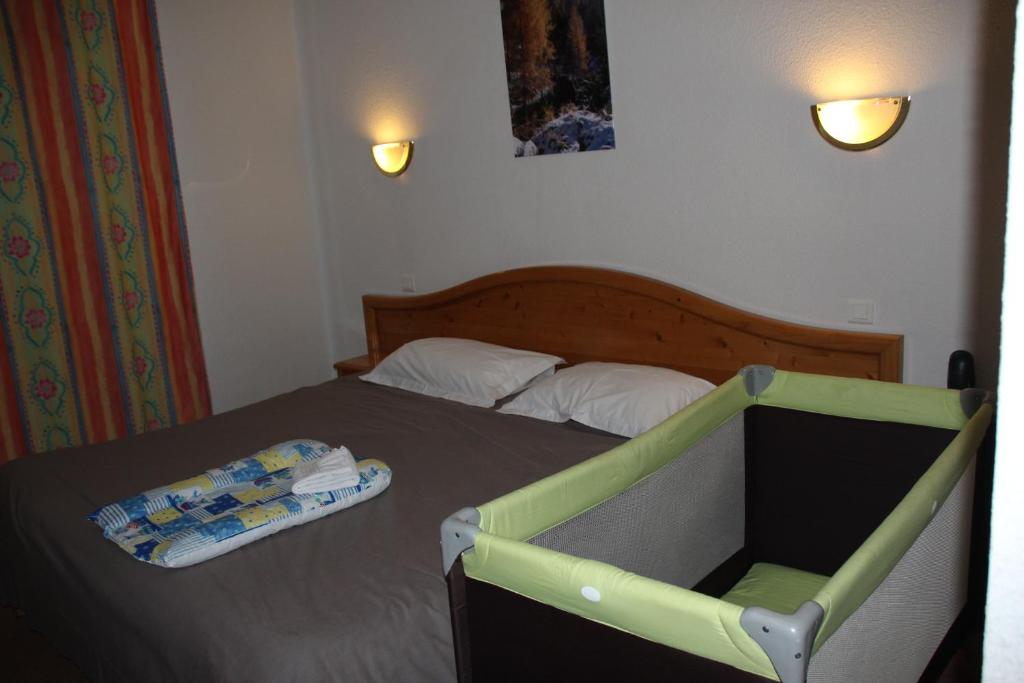 Le Chardon Bleu hotel pied des pistes 8