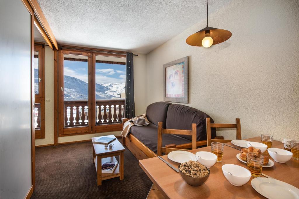 Le Cheval Blanc Village Montana appartement pied des pistes 10