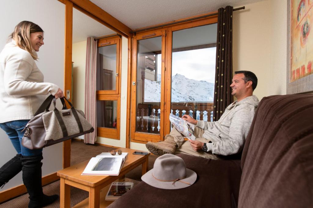 Le Cheval Blanc Village Montana hotel pied des pistes 11